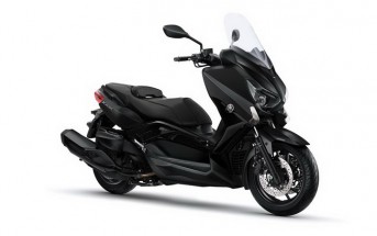 2016-Yamaha-X-MAX-400-IRON-MAX-EU-Liquid-Darkness-Studio-001_resize