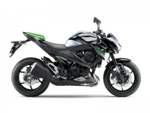 2016-Kawasaki-Z800_Metallic-Spark-Black-Pearl-Dust-White_1