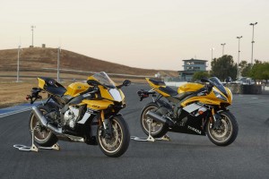 2016-Yamaha-R1-R6-60th-anniversary-03_resize