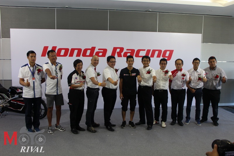 AP-Honda-Racing-Thailand-WorldGP (3)