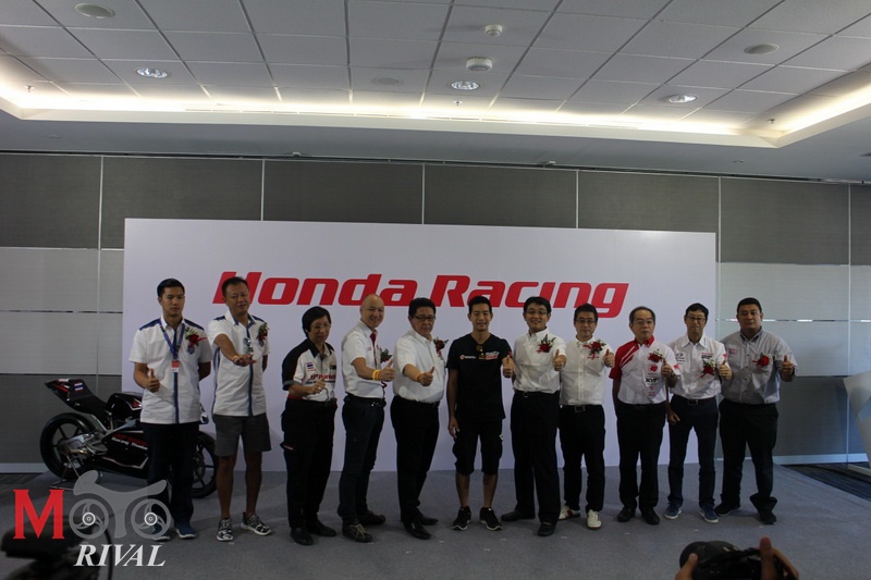 AP-Honda-Racing-Thailand-WorldGP (4)