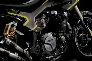 Yamaha-XJR1300-VR46-Mya-flat-track-09