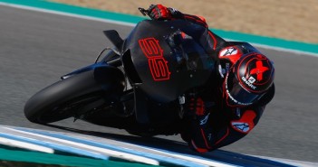 jorge-lorenzo-end-season-test-motogp-2018-01